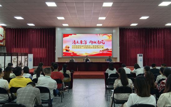 南宁市东盟黄冈中学：以清廉学校建设守护育人净土  坚定不移为党育人为国育才