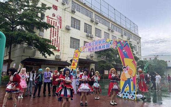 共舞社团风采，畅享青春校园——南宁市宏德高级中学开展社团风采展活动